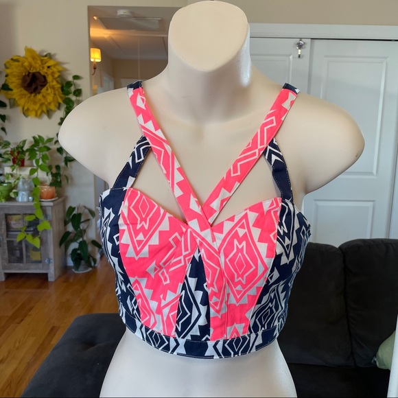 Tops - PINK NAVY & WHITE CROP TOP!